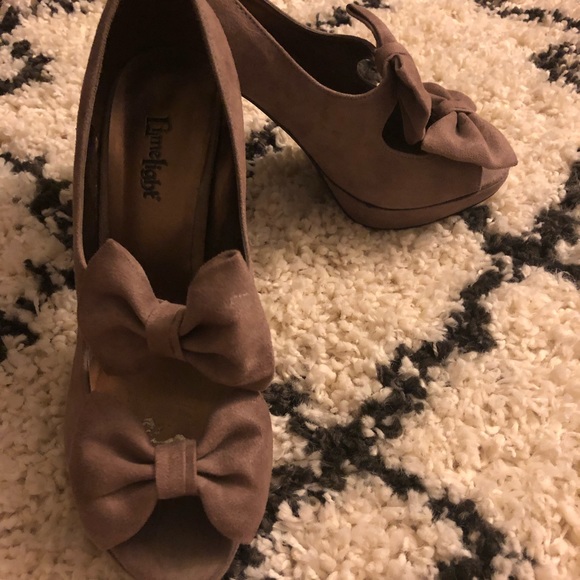 Heels - Picture 8 of 8